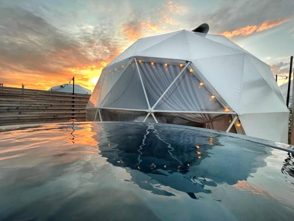 Jewelberry Glamping Tbilisi Otel