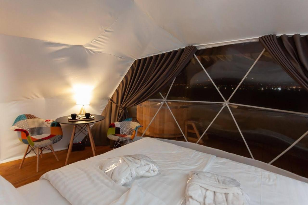 Jewelberry Glamping Tbilisi Otel *