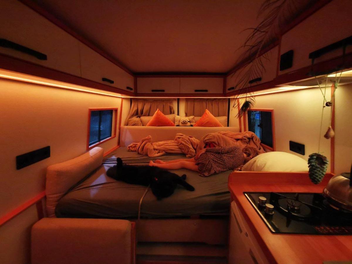 Jewelberry Glamping Tbilisi Otel *