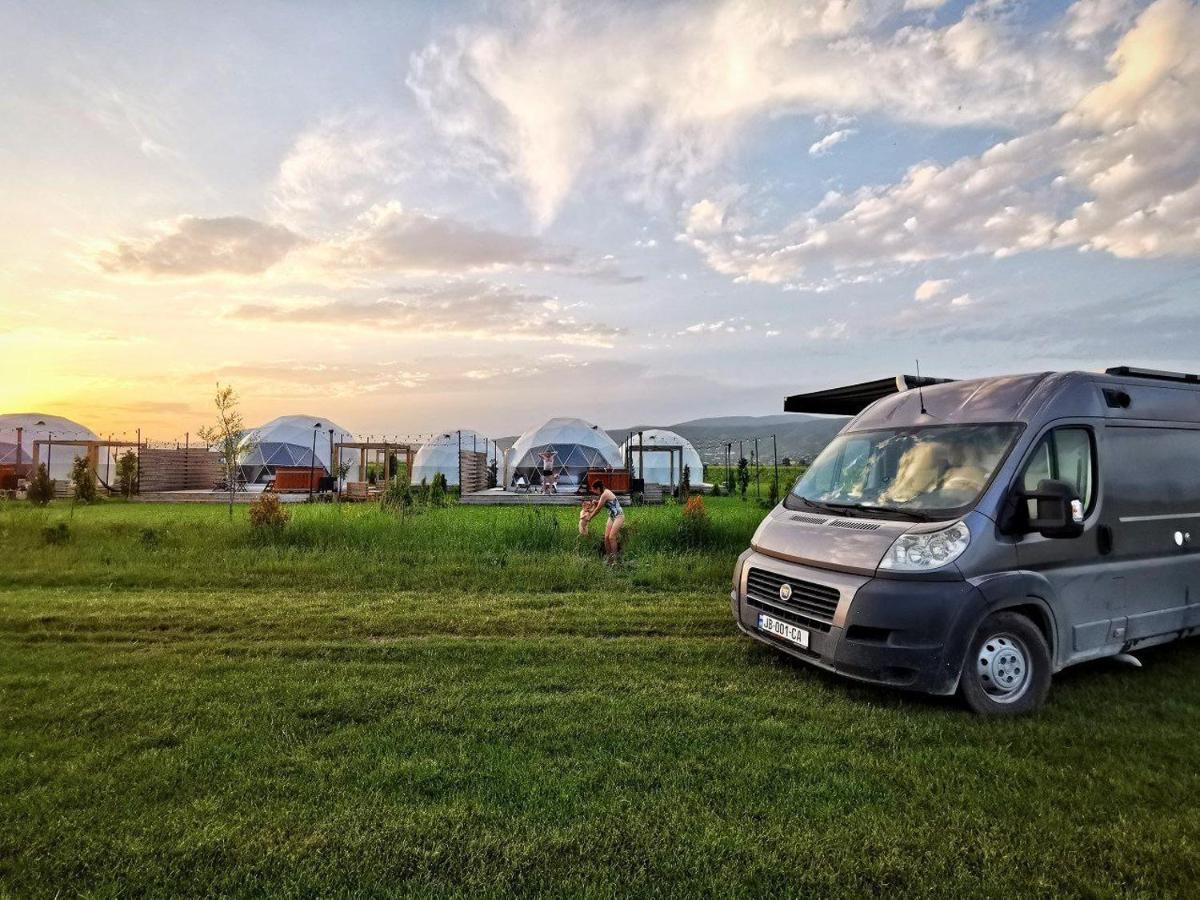 Jewelberry Glamping Tbilisi Otel